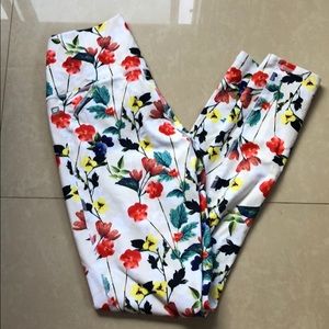 NWOT Fabletics Floral Leggings